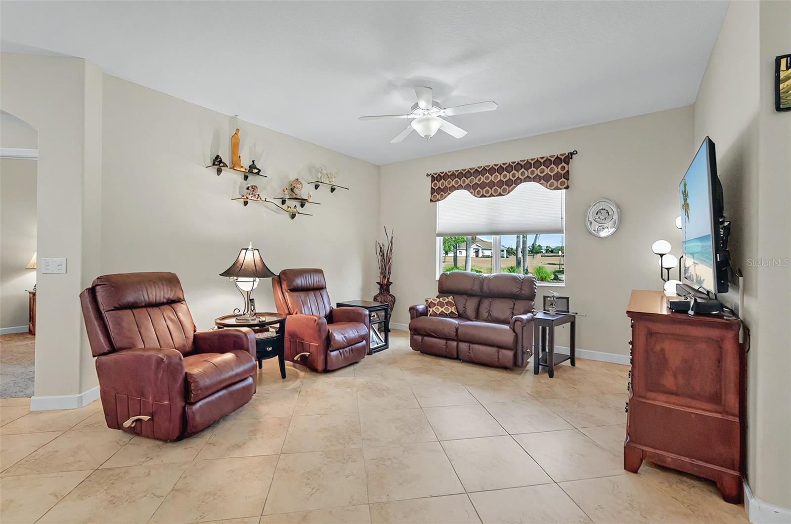 3948 SERENA LANE