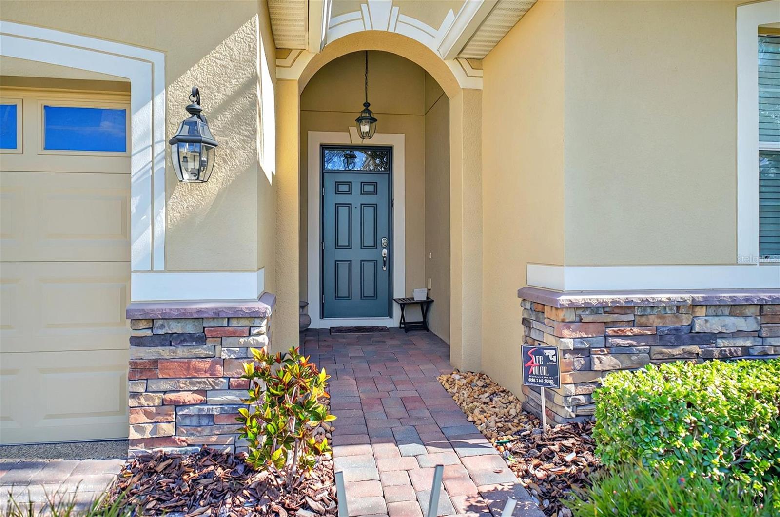 3948 SERENA LANE