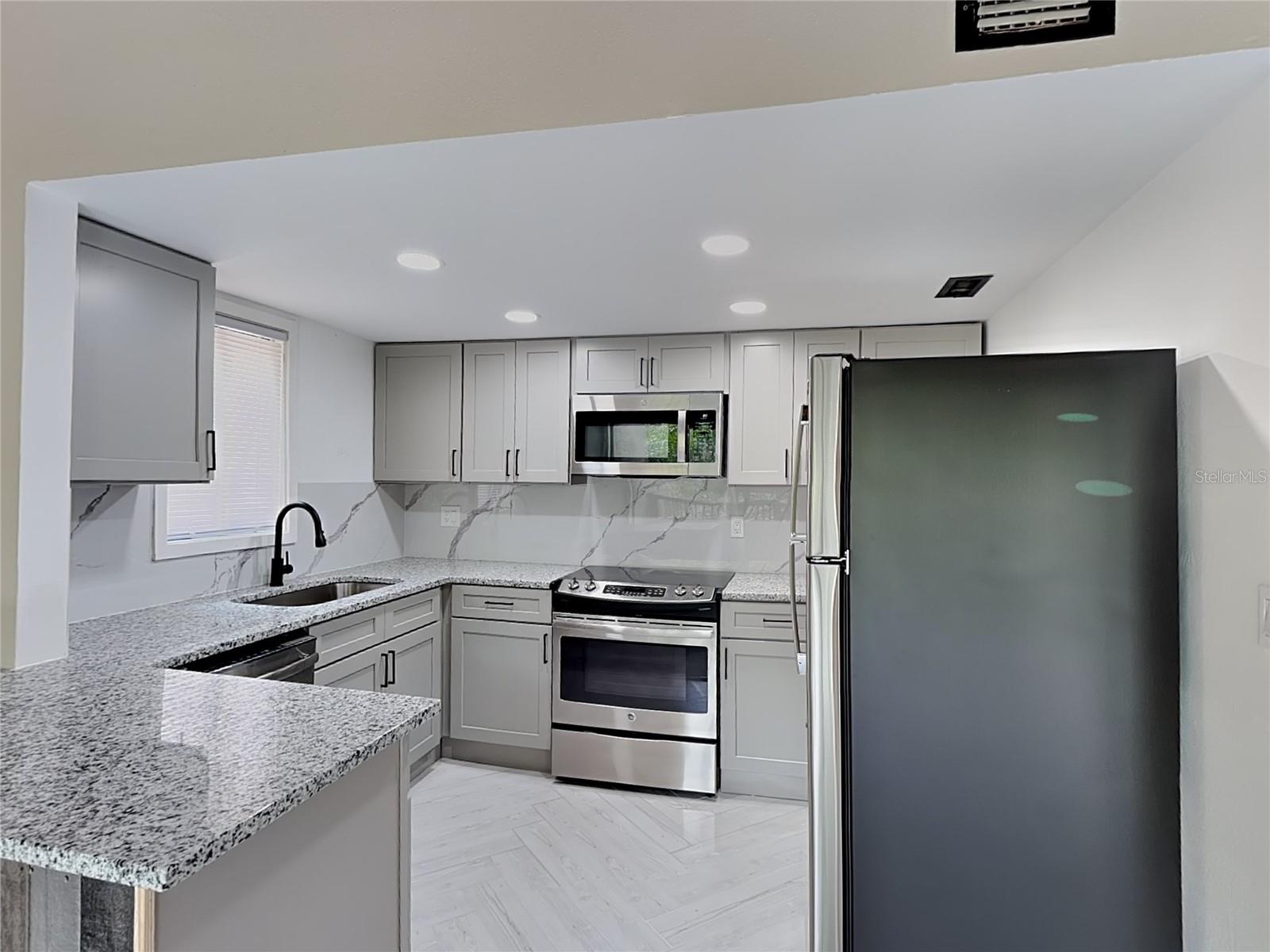 WEKIVA VILLAS CONDO - Residential