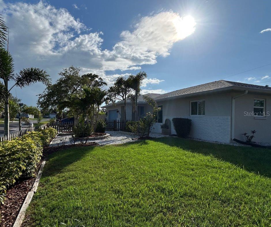 1204 SUNRISE ROAD