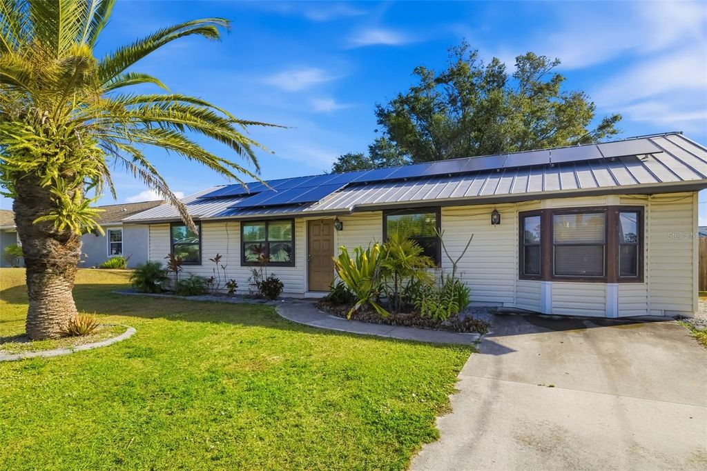 Photo of 6270 Spinnaker Boulevard, Englewood, FL 34224 (MLS # A4678086)