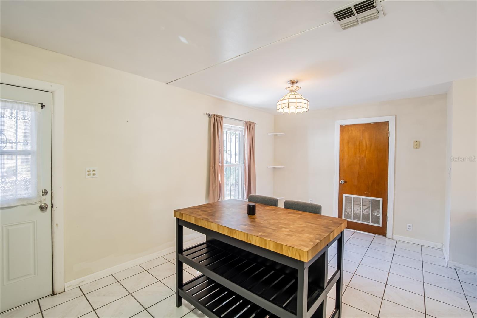 ADAMO ACRES UNIT 7 - Residential