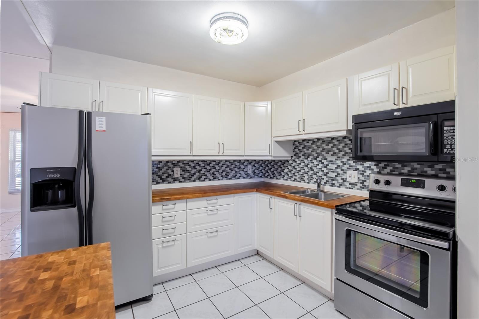 ADAMO ACRES UNIT 7 - Residential