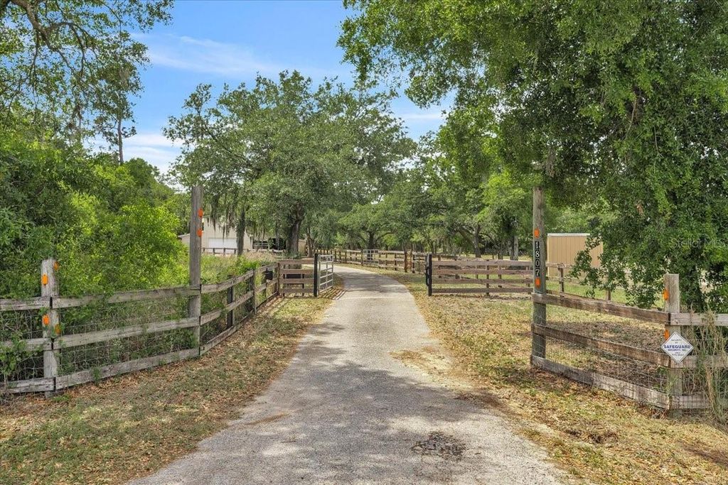 Photo of 1807 NW Owens Avenue, Arcadia, FL 34266 (MLS # C7524149)