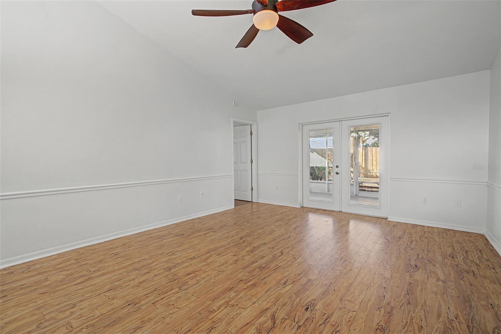 LOOKOUT PLACE - Residential