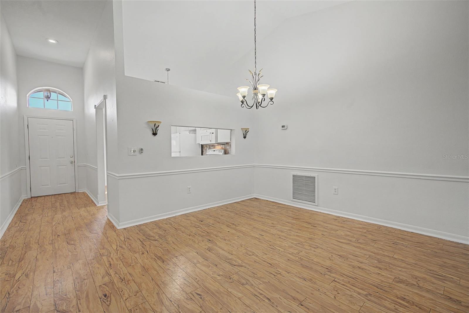 LOOKOUT PLACE - Residential