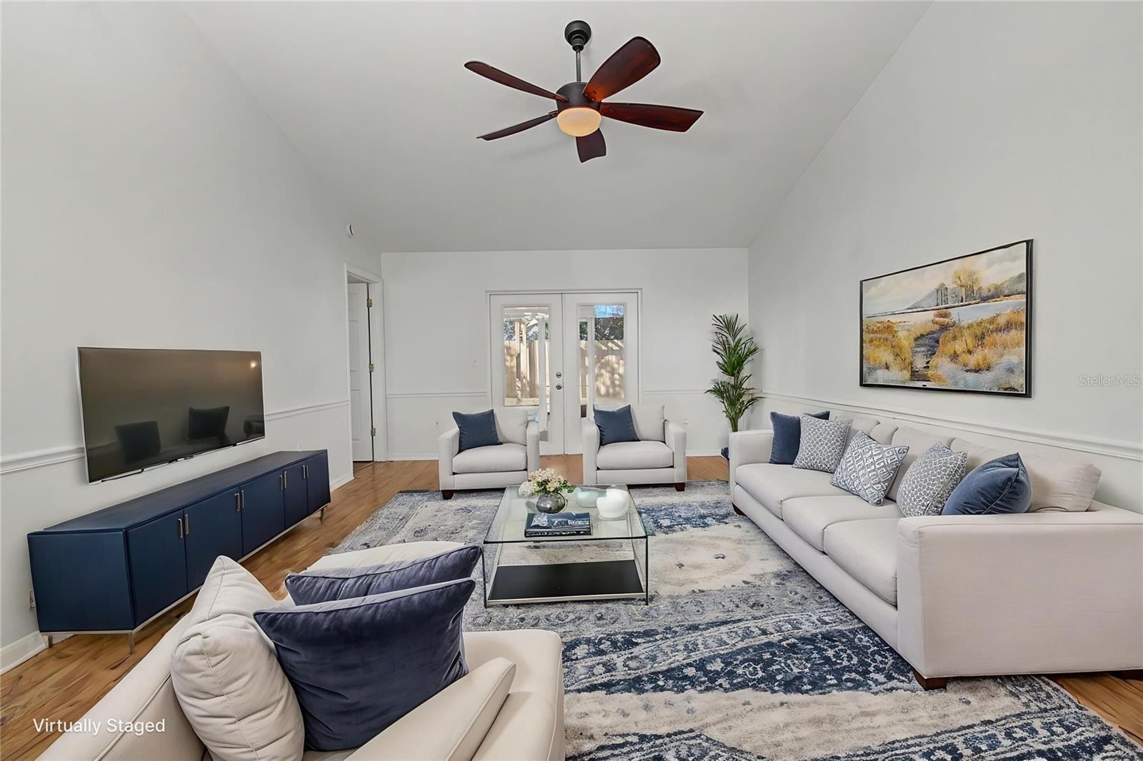 LOOKOUT PLACE - Residential