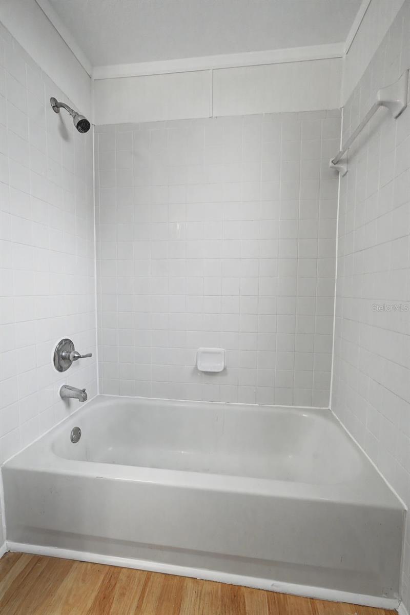 LOOKOUT PLACE - Residential