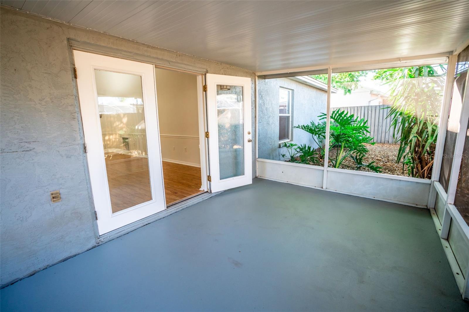 LOOKOUT PLACE - Residential