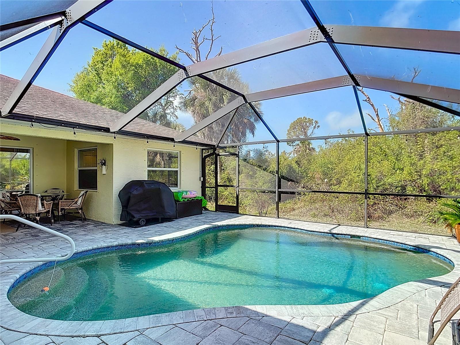 ROTONDA LAKES - Residential