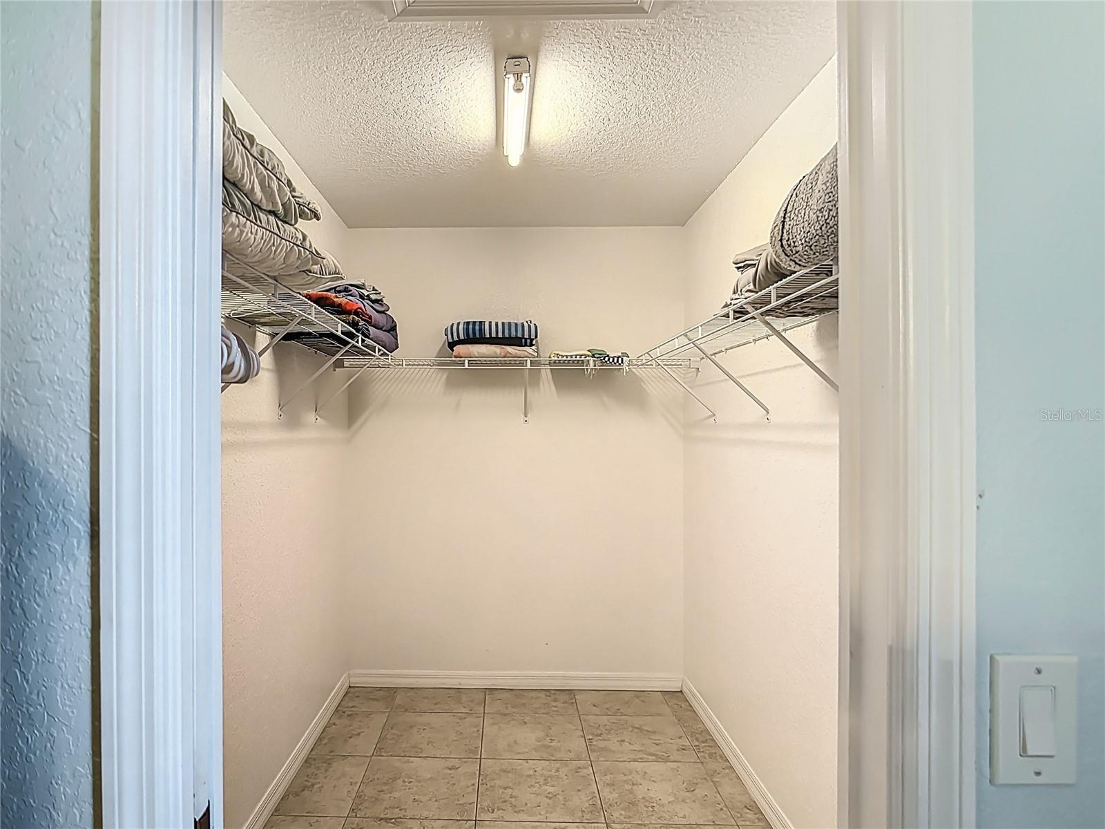 ROTONDA LAKES - Residential