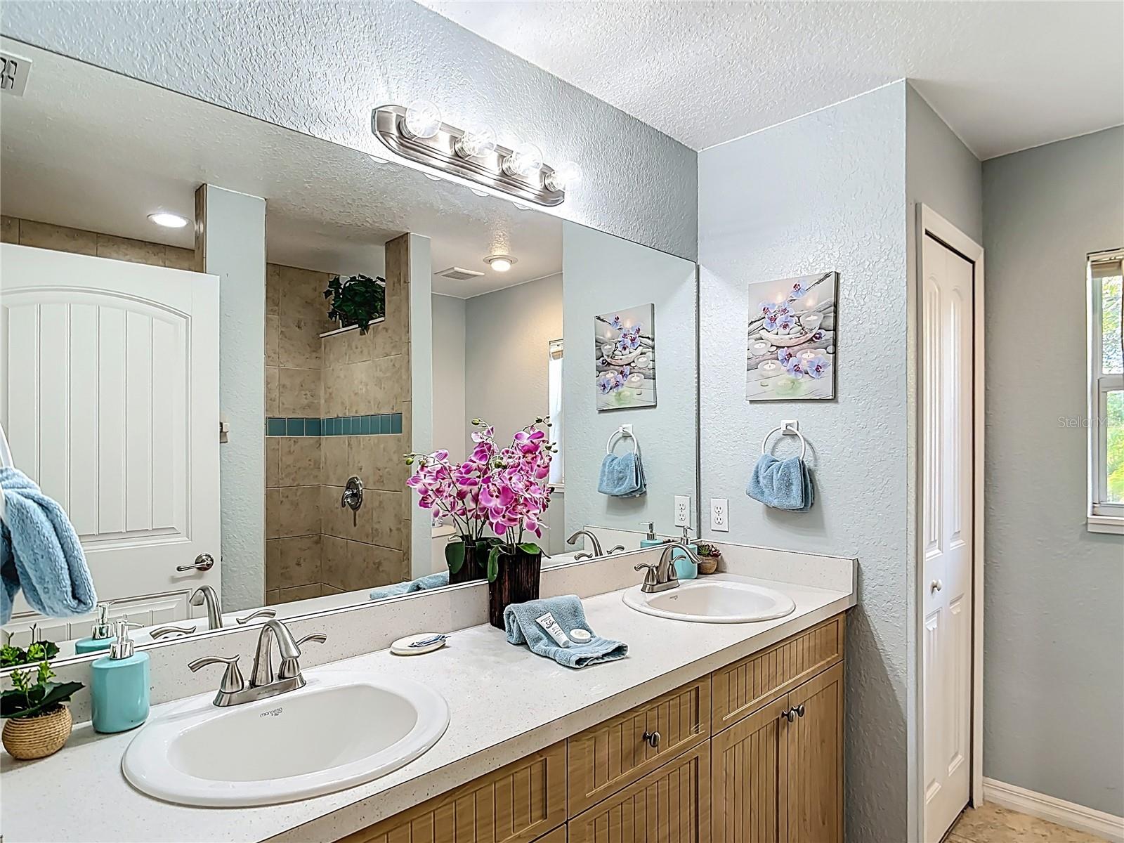 ROTONDA LAKES - Residential