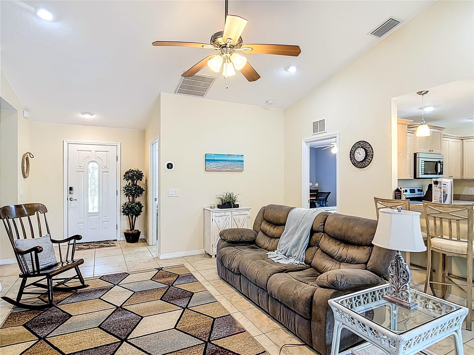 ROTONDA LAKES - Residential