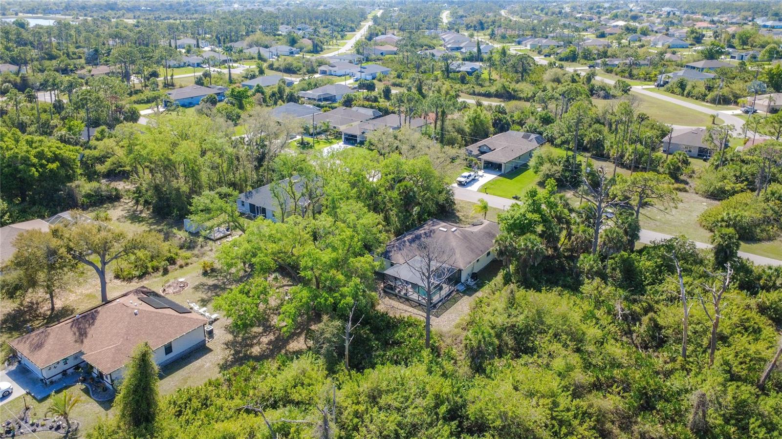 ROTONDA LAKES - Residential