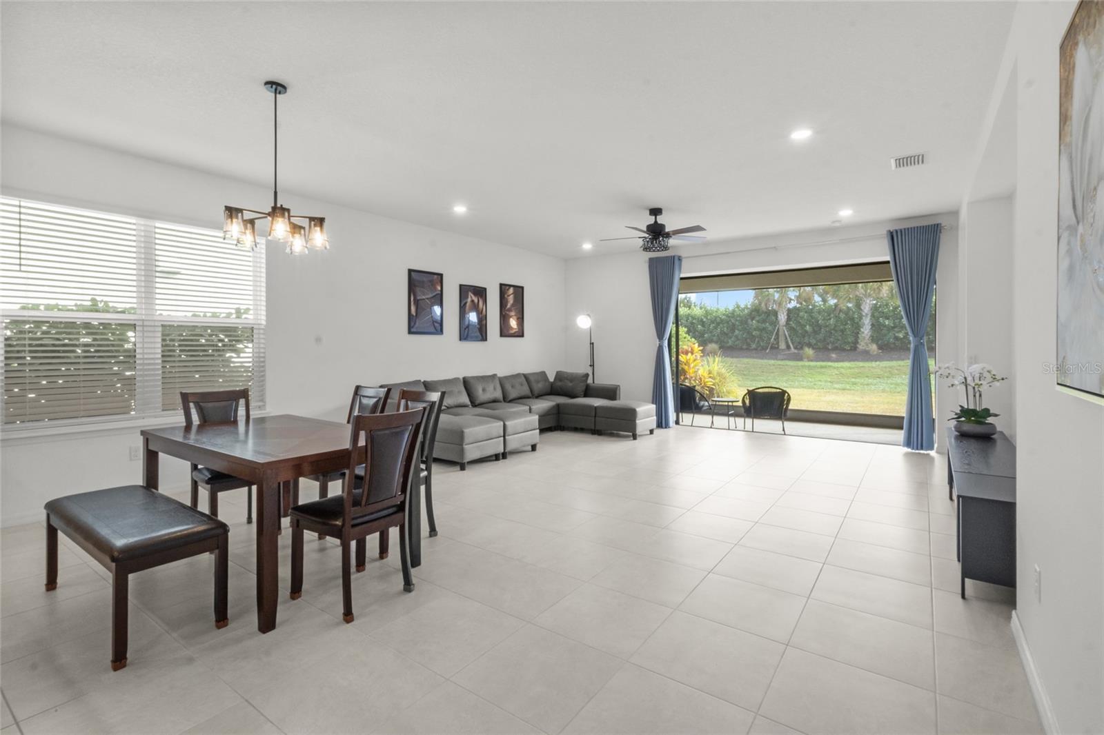 PARK EAST AT AZARIO - Residential