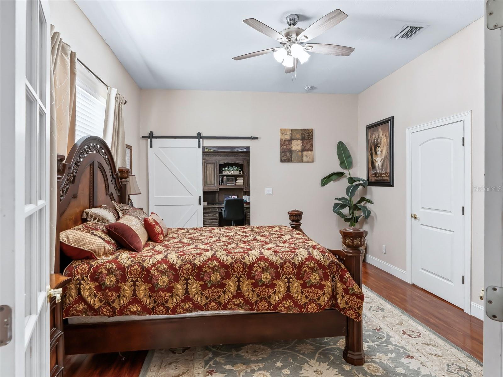 RIDGE MANOR - Residential