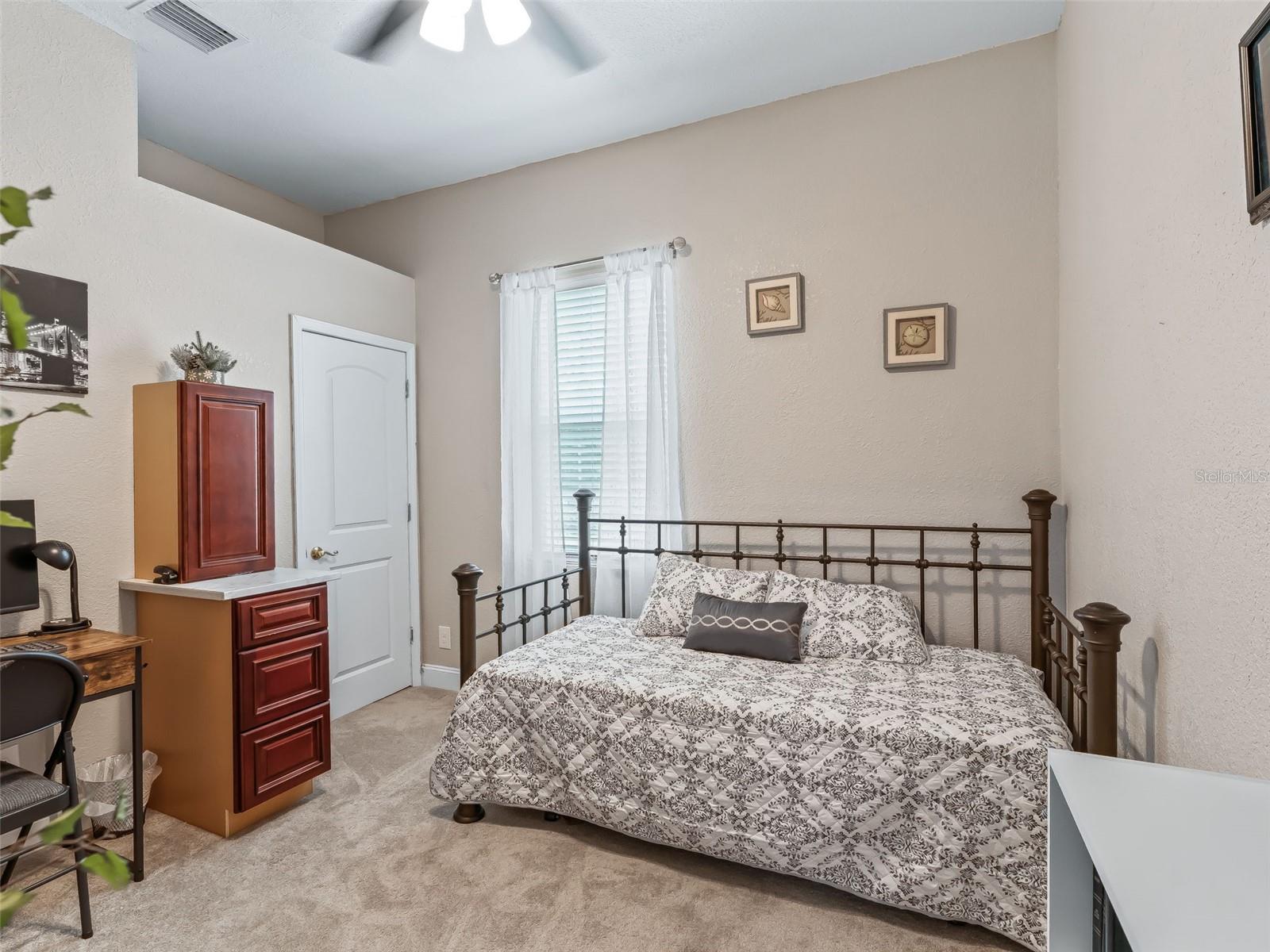 RIDGE MANOR - Residential