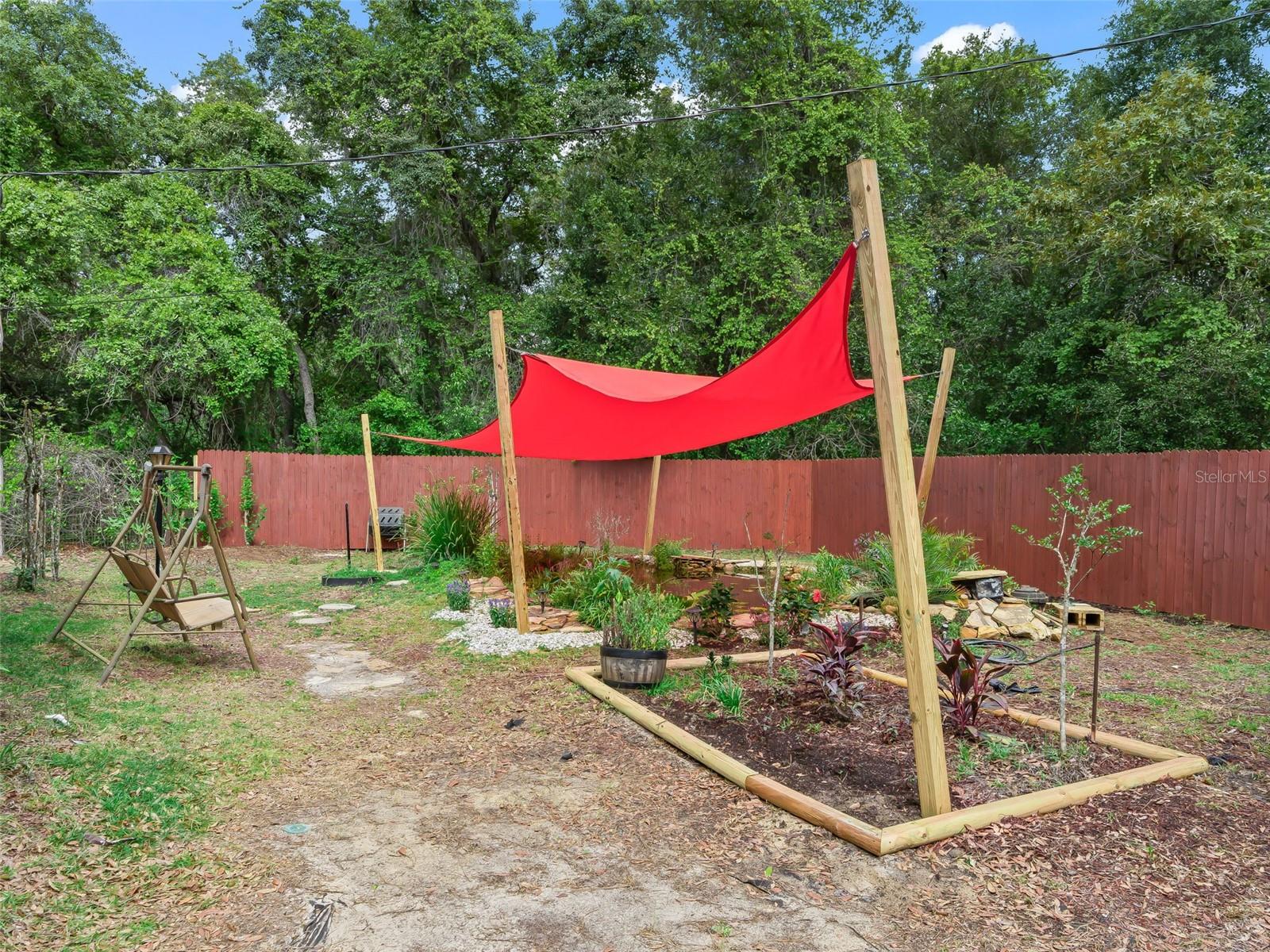 RIDGE MANOR - Residential