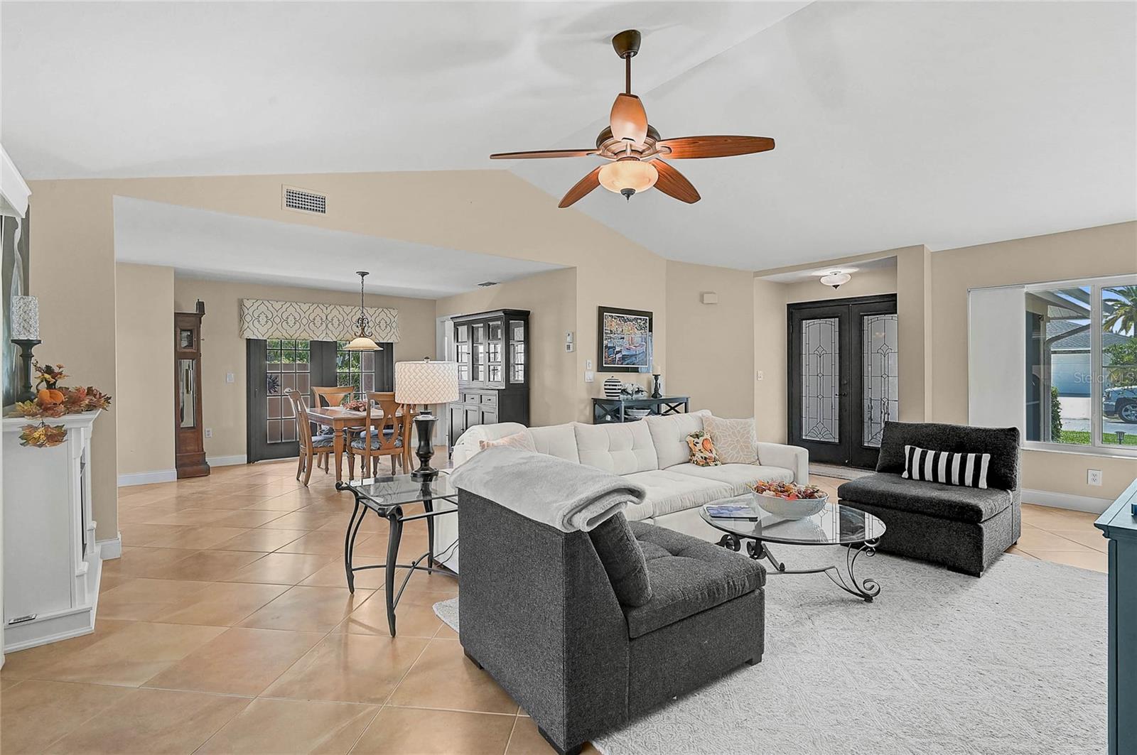 3216 MEADOW RUN DRIVE, VENICE, FL, 34293 4 3216 MEADOW RUN DRIVE
