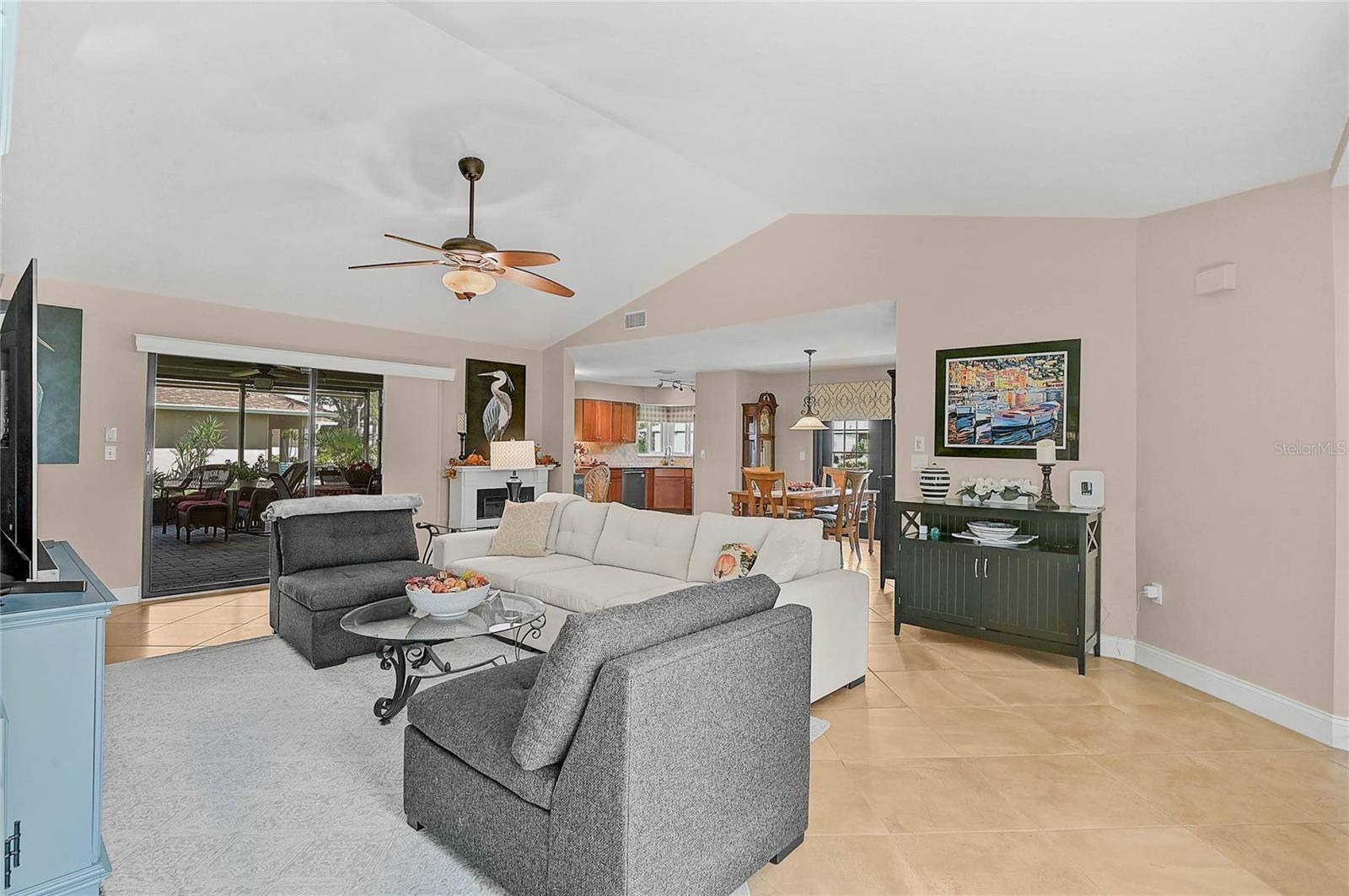 3216 MEADOW RUN DRIVE, VENICE, FL, 34293 3 3216 MEADOW RUN DRIVE