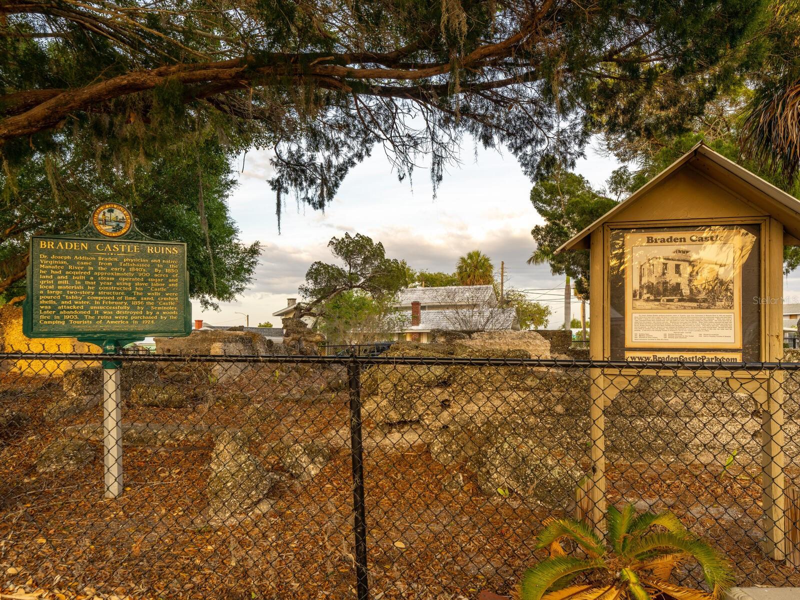 BRADEN CASTLE PARK - Residential