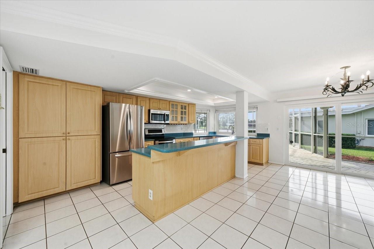 HILLCREST MANOR 1ST ADD - Residential