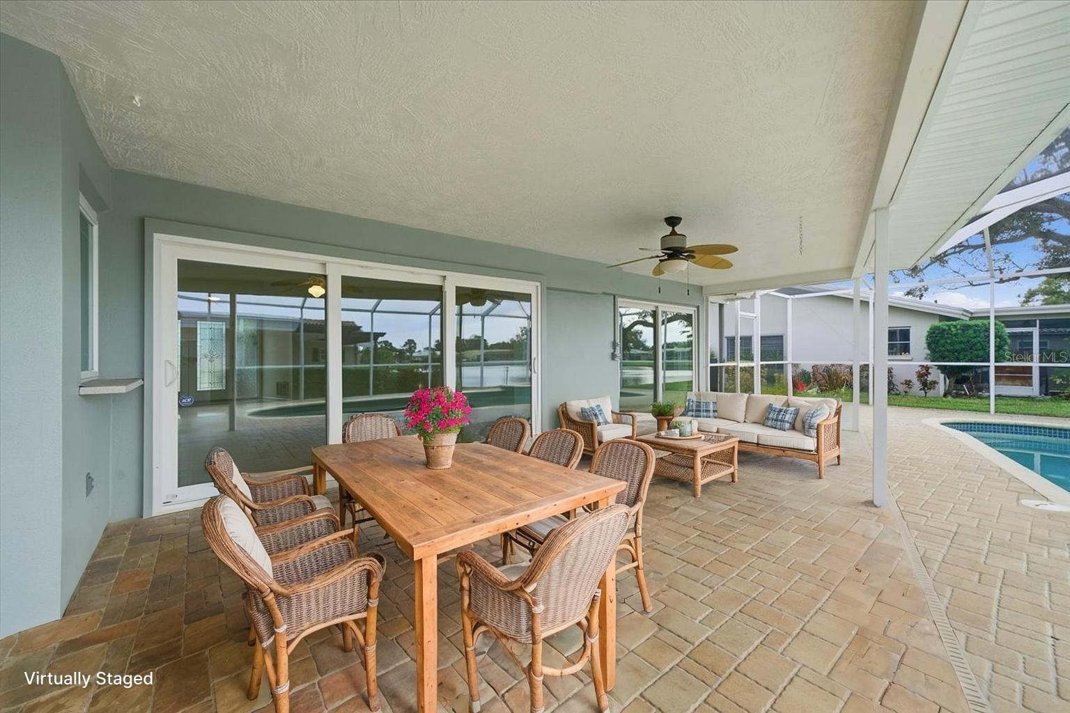 HILLCREST MANOR 1ST ADD - Residential