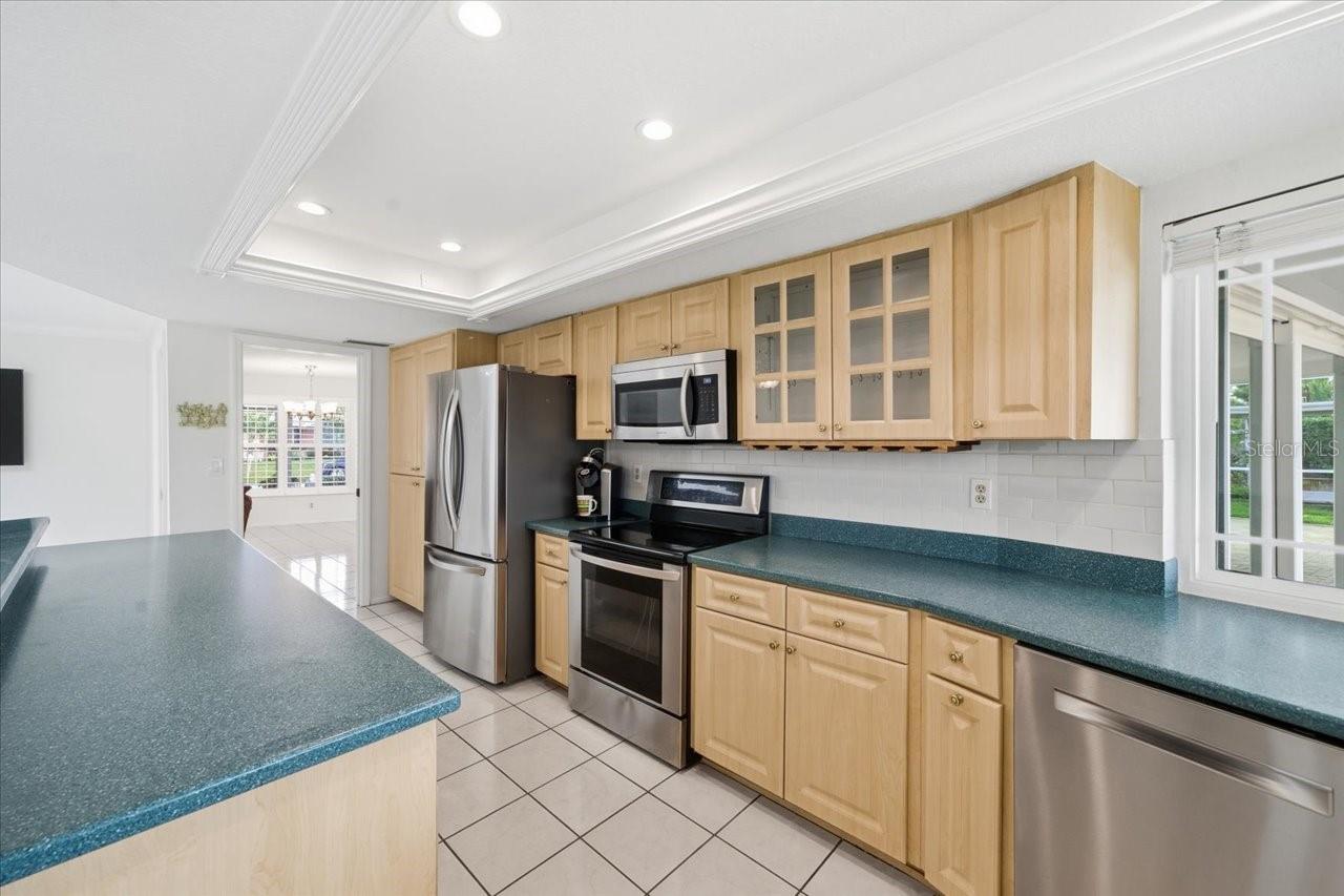 HILLCREST MANOR 1ST ADD - Residential