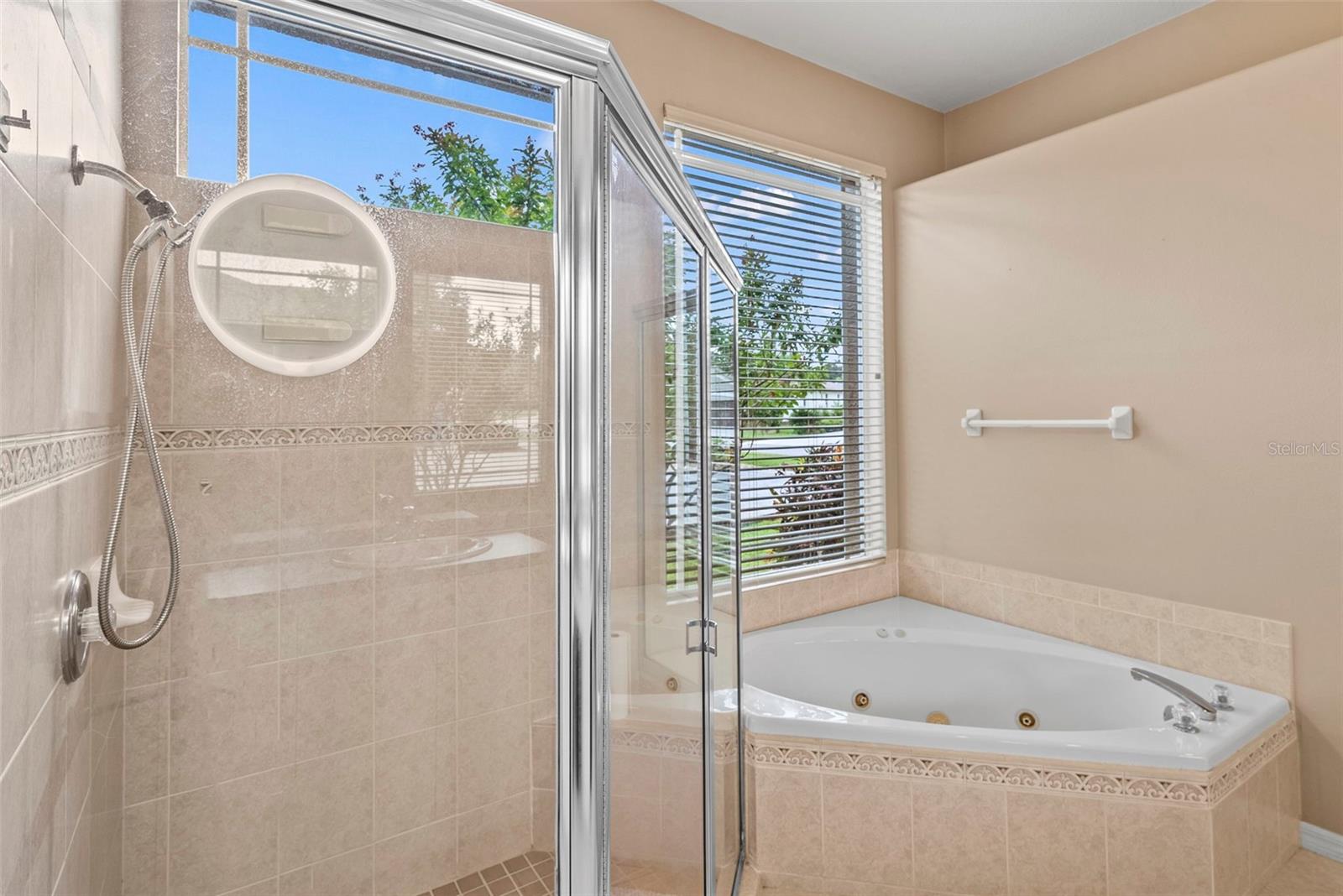 MYRTLE POINT - Residential