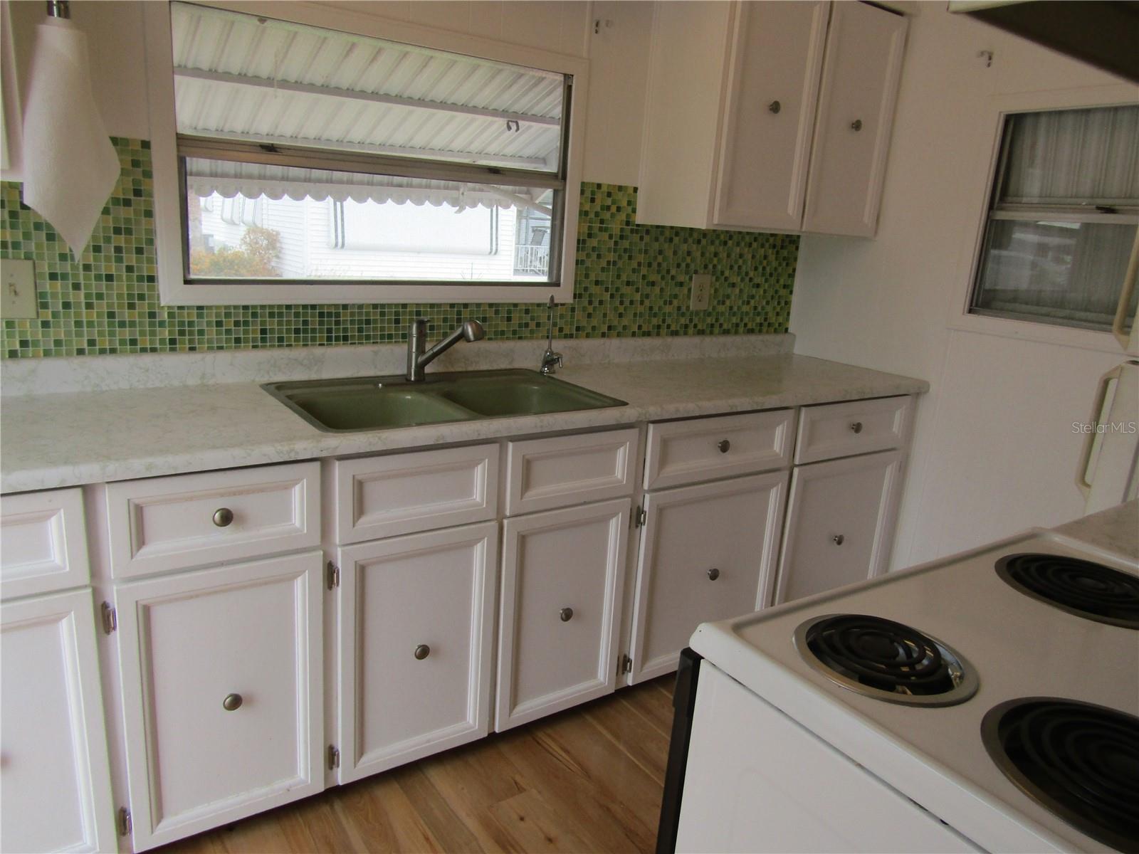 VENICE ISLE - Residential Lease