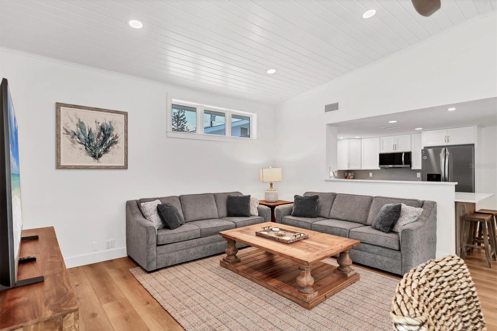 LUANA ISLES - Residential