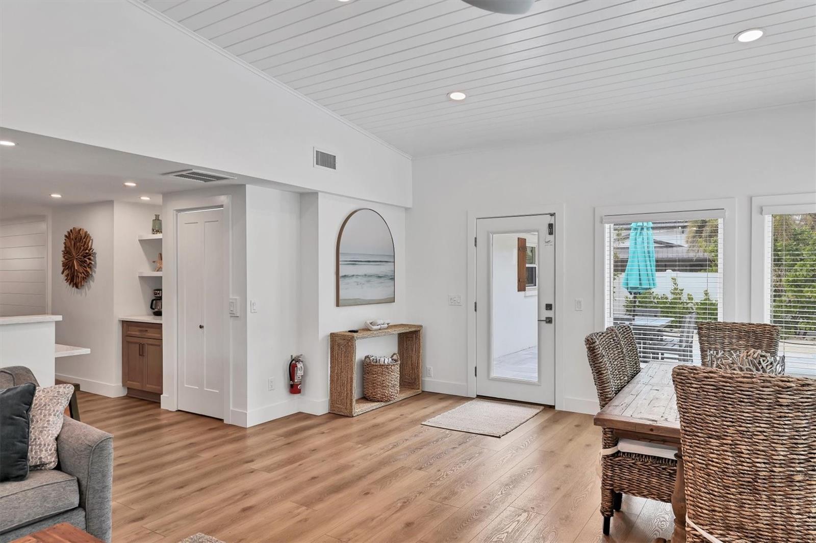 LUANA ISLES - Residential