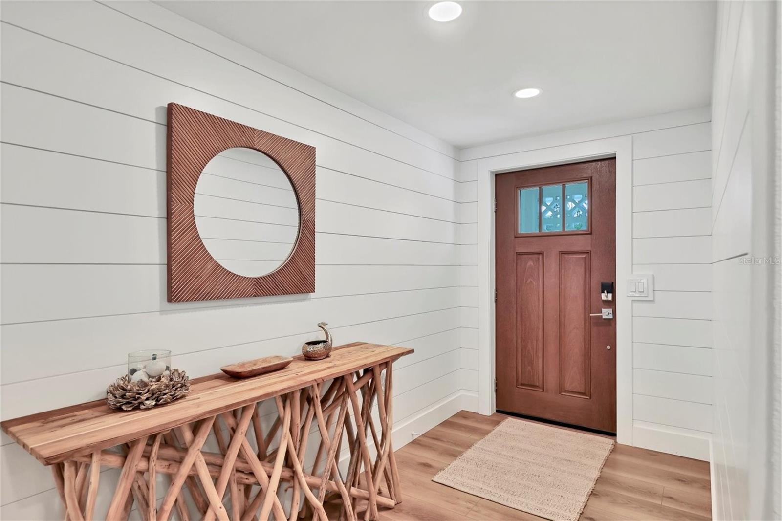 LUANA ISLES - Residential