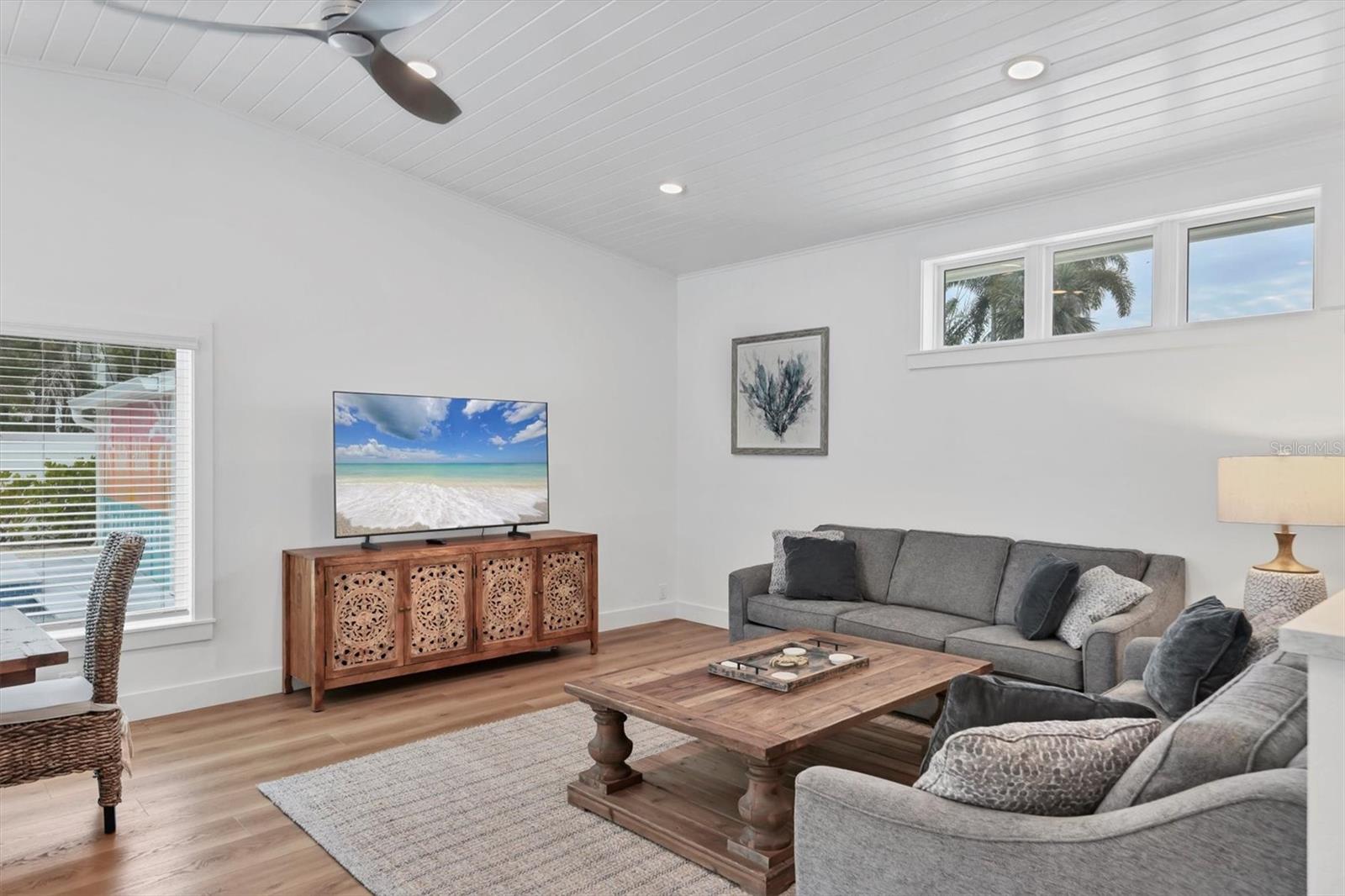 LUANA ISLES - Residential