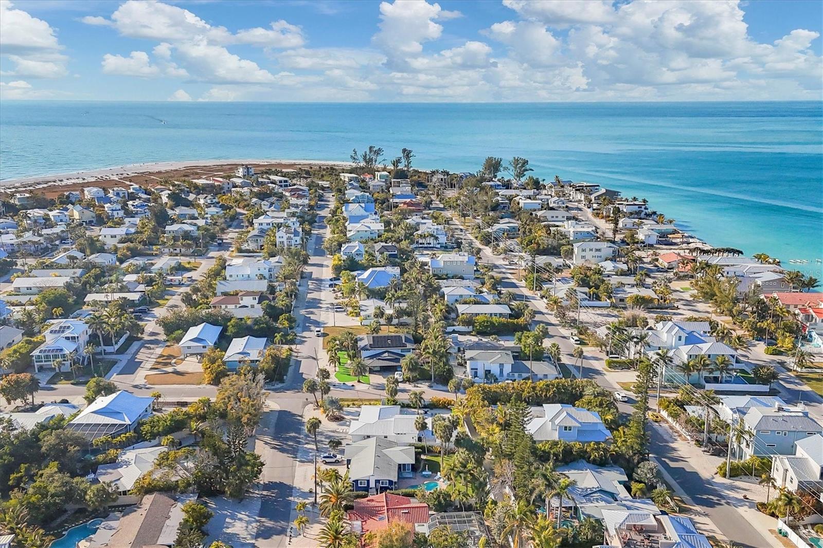 LUANA ISLES - Residential