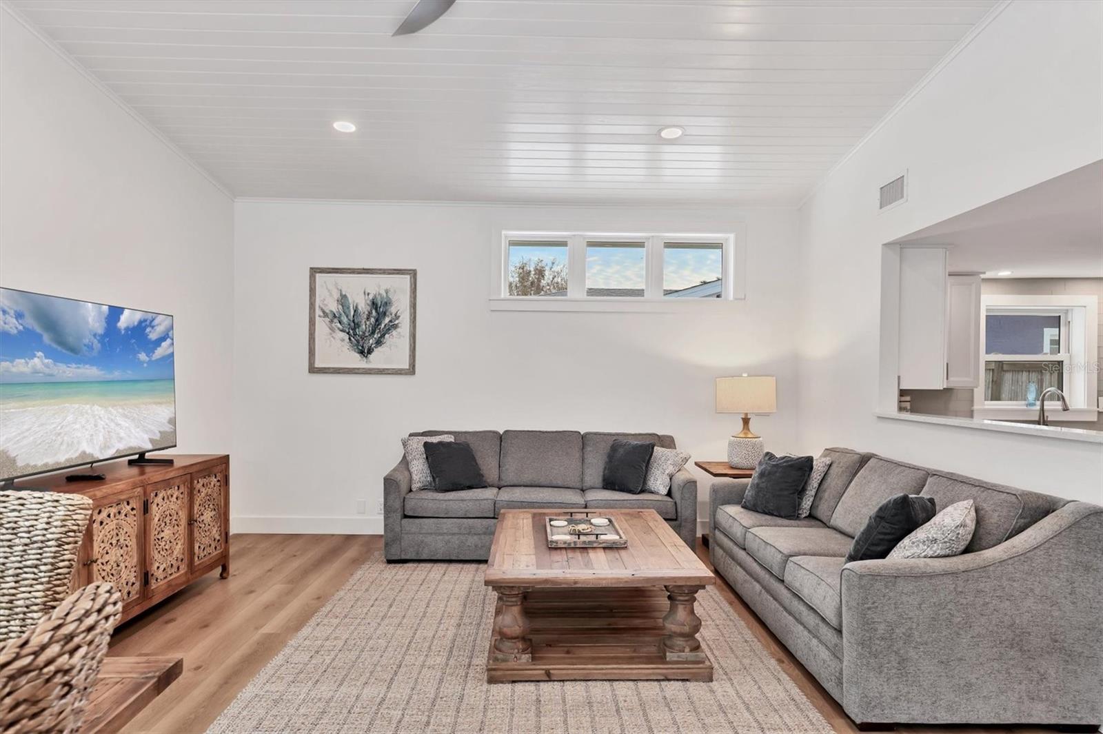 LUANA ISLES - Residential