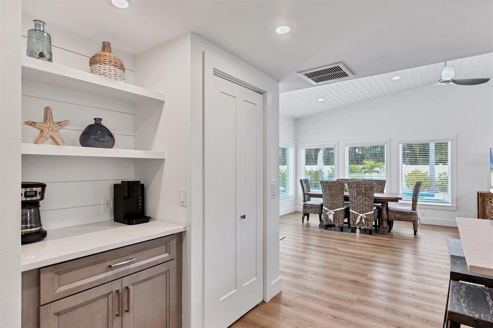 LUANA ISLES - Residential