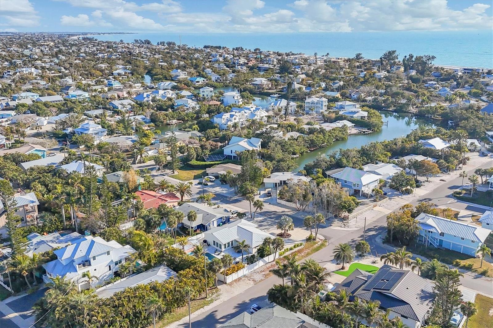 LUANA ISLES - Residential