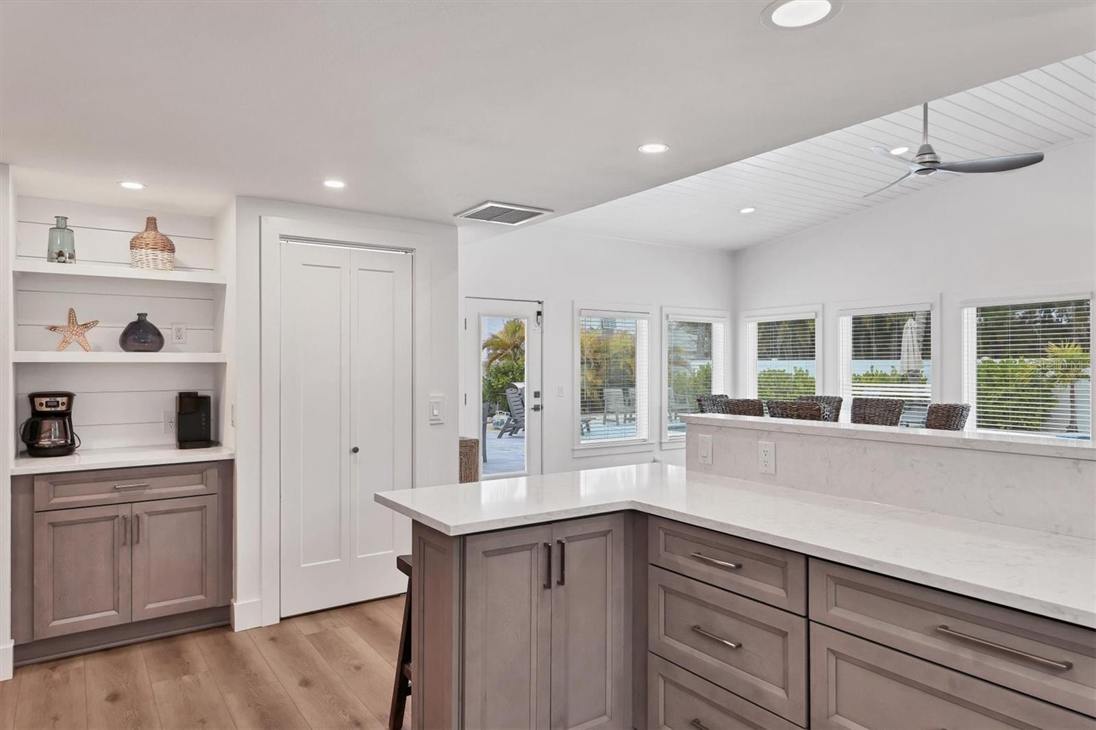 LUANA ISLES - Residential