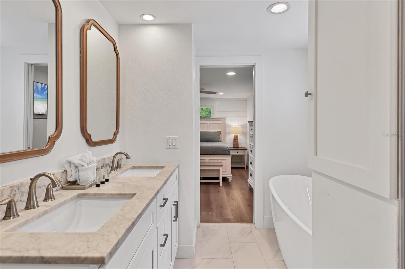 LUANA ISLES - Residential