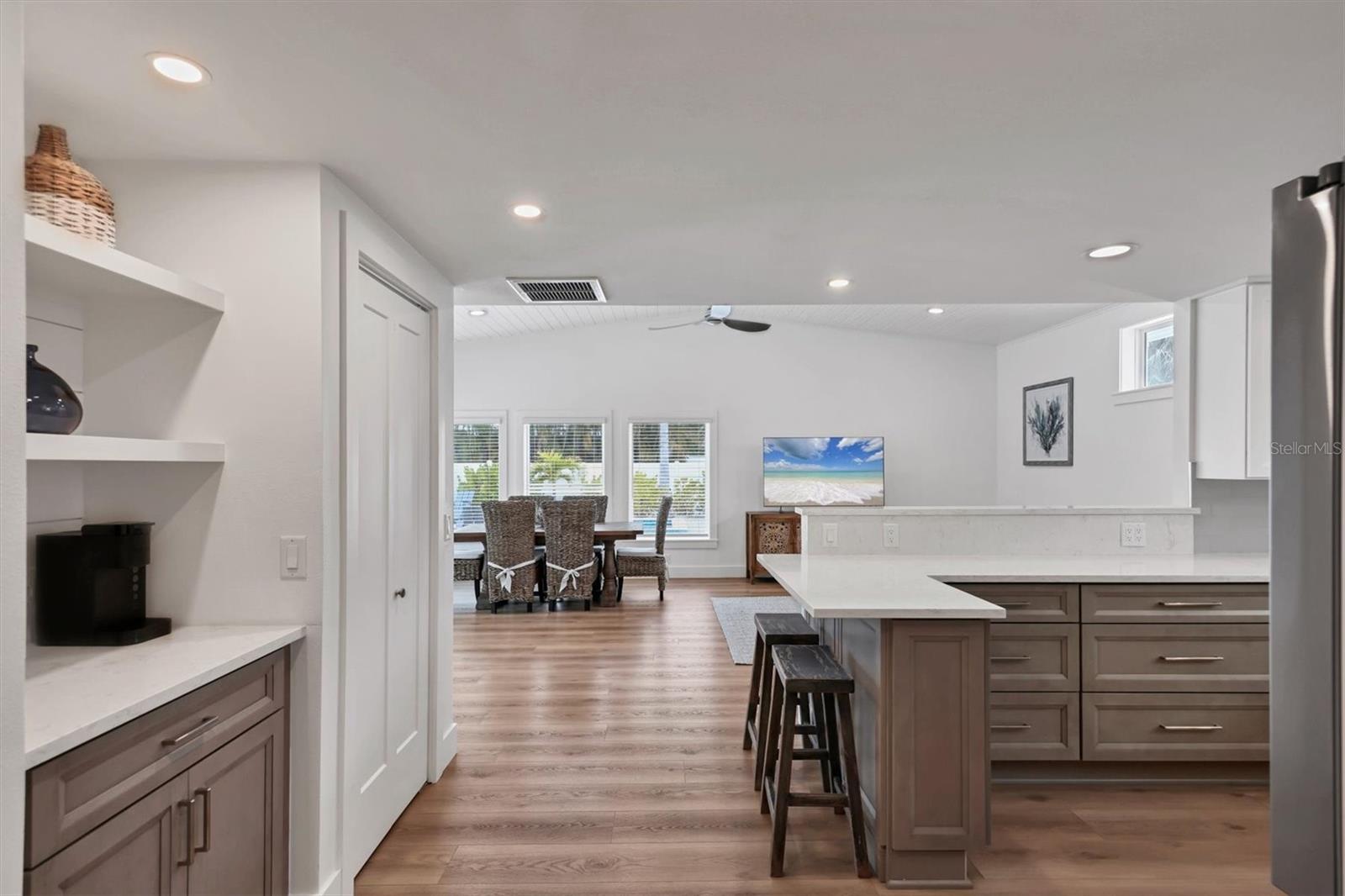 LUANA ISLES - Residential