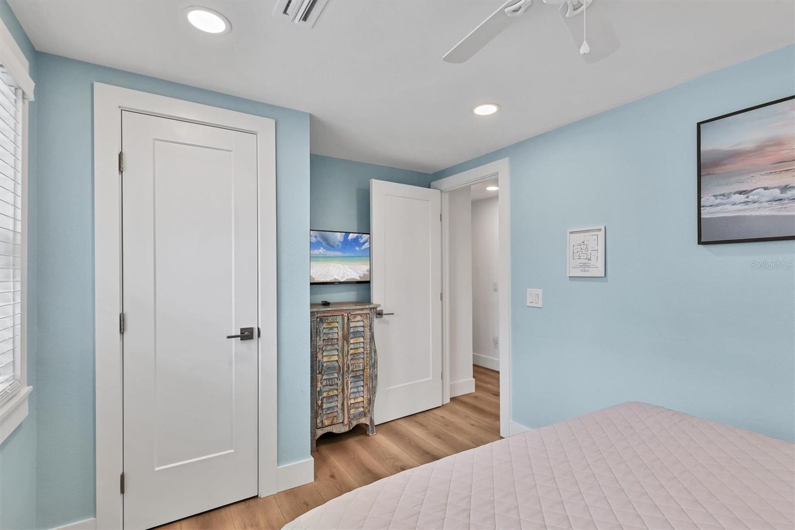 LUANA ISLES - Residential