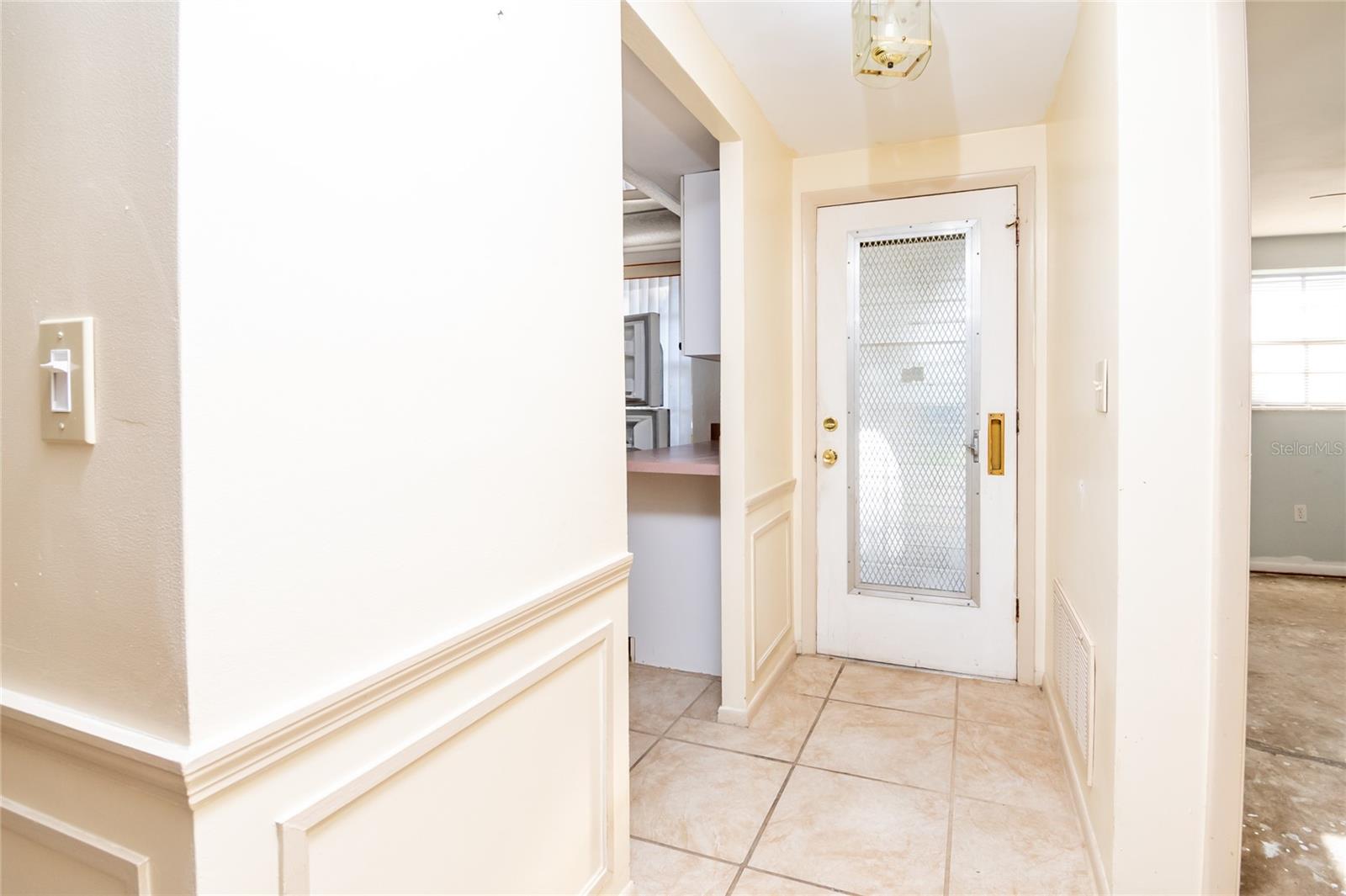 GARDENS OF BEACON SQUARE CONDO - Residential