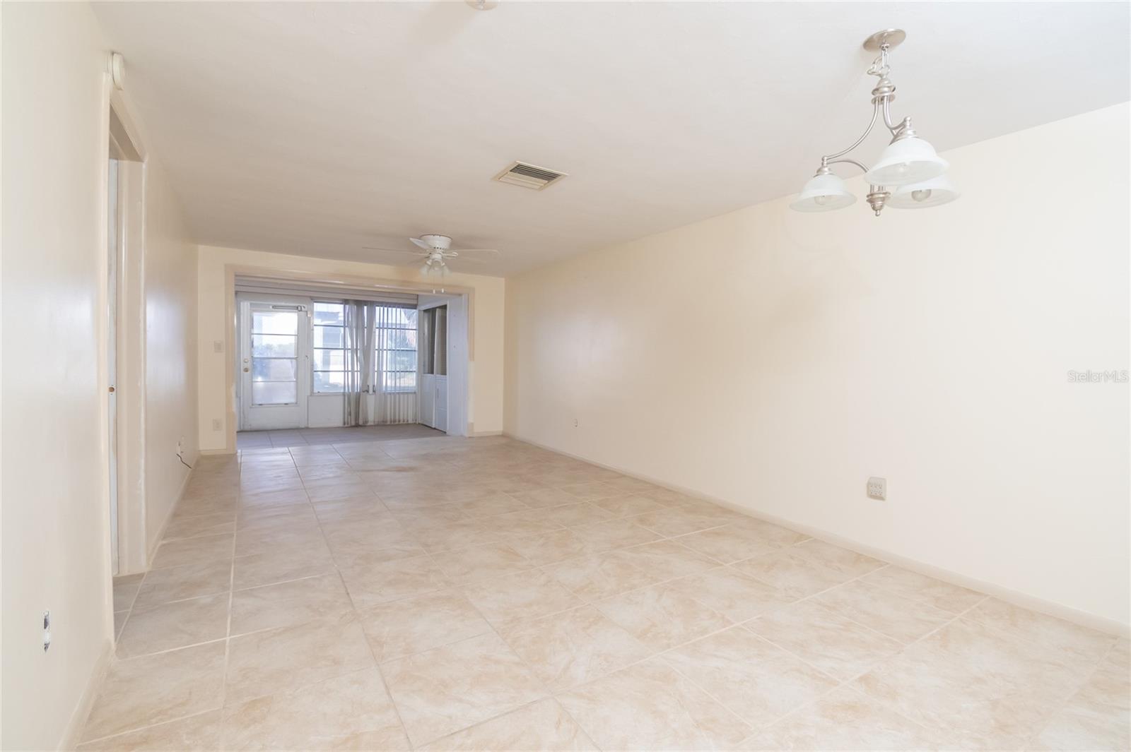 GARDENS OF BEACON SQUARE CONDO - Residential