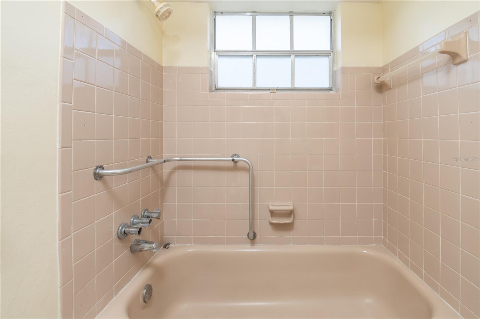 GARDENS OF BEACON SQUARE CONDO - Residential