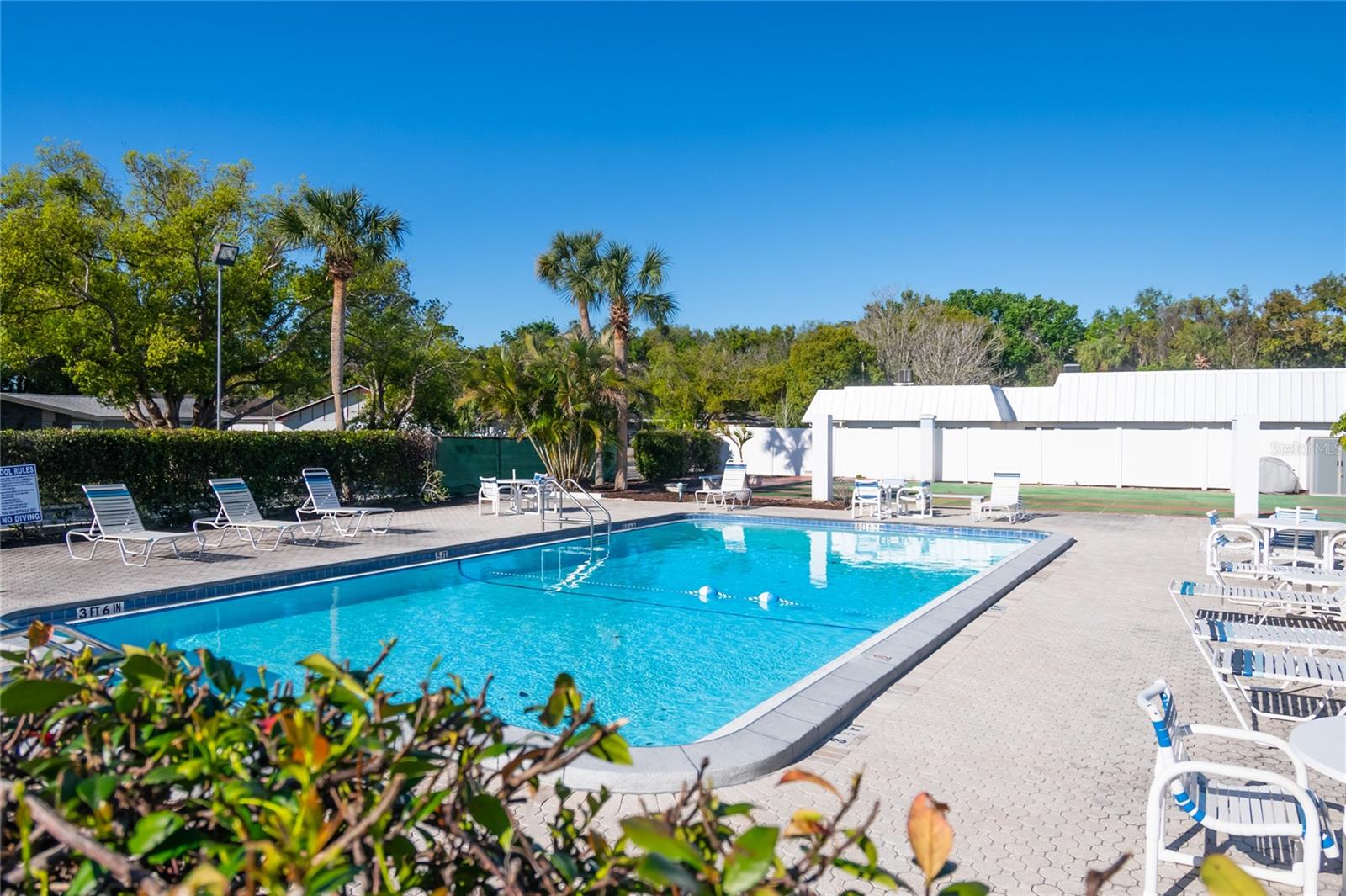 GARDENS OF BEACON SQUARE CONDO - Residential