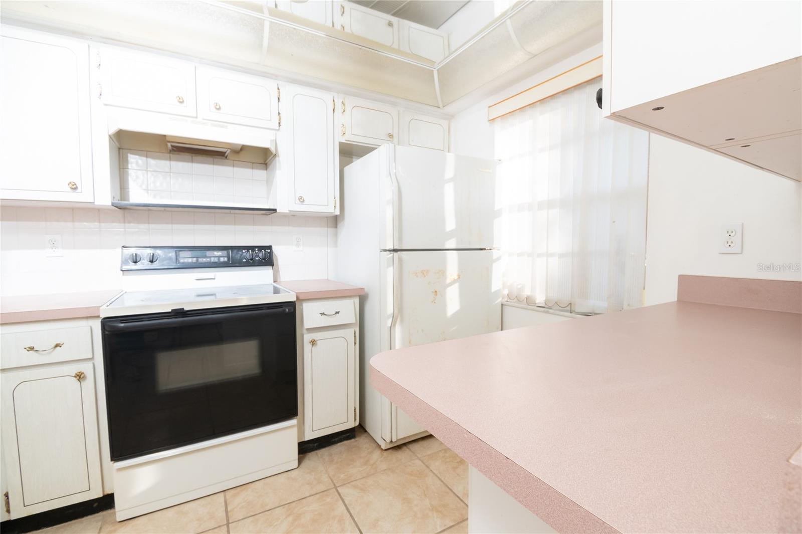 GARDENS OF BEACON SQUARE CONDO - Residential