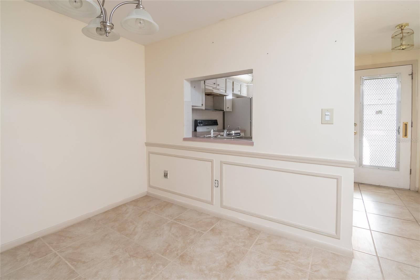 GARDENS OF BEACON SQUARE CONDO - Residential