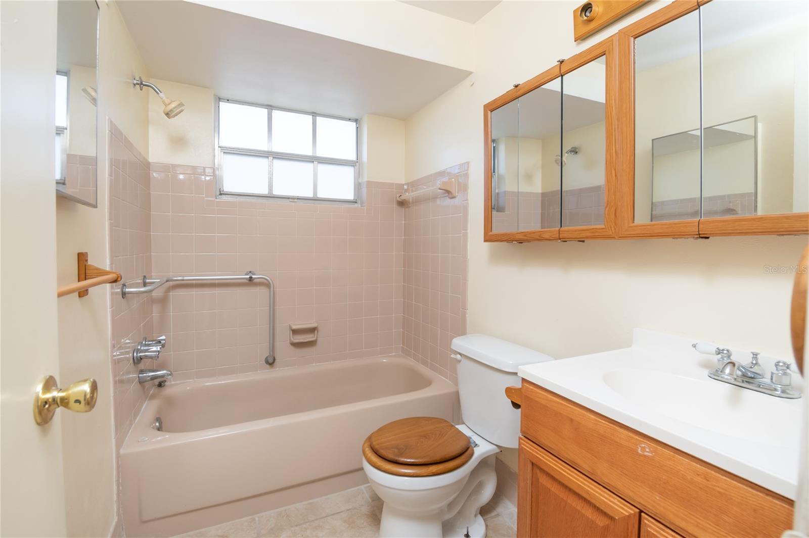 GARDENS OF BEACON SQUARE CONDO - Residential