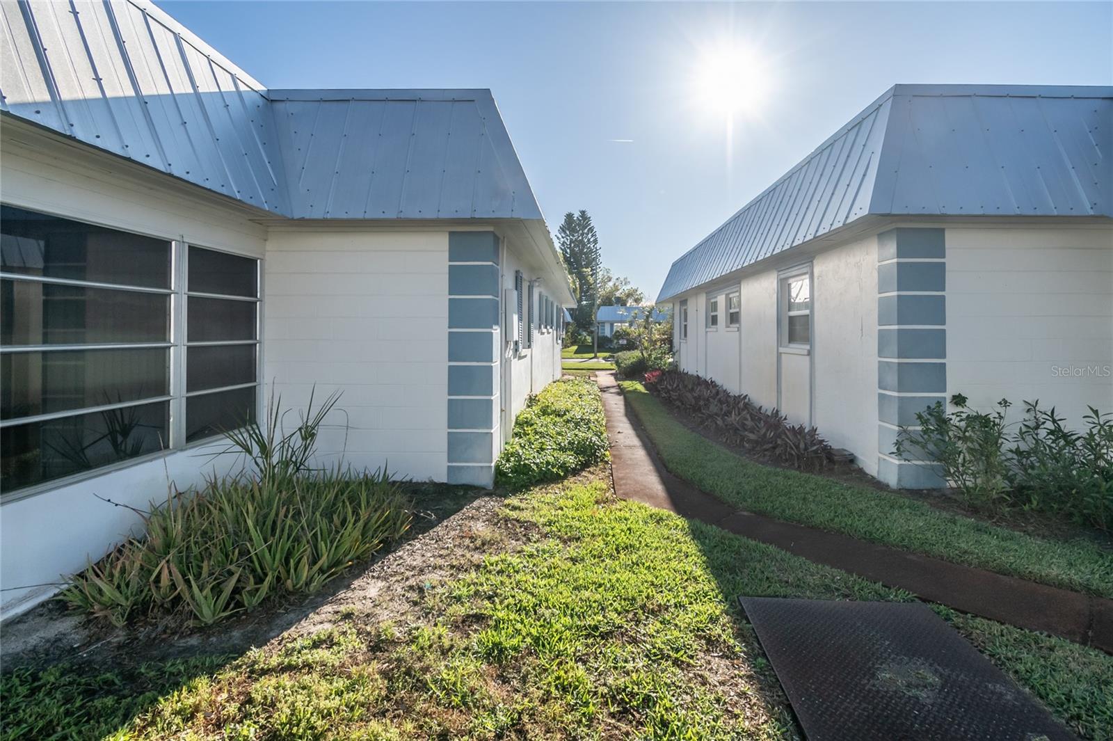 GARDENS OF BEACON SQUARE CONDO - Residential